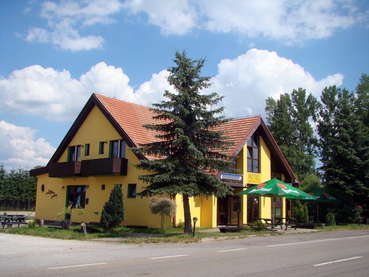Restaurace Penzion Rafael Dlouhá Brtnice Habitación foto