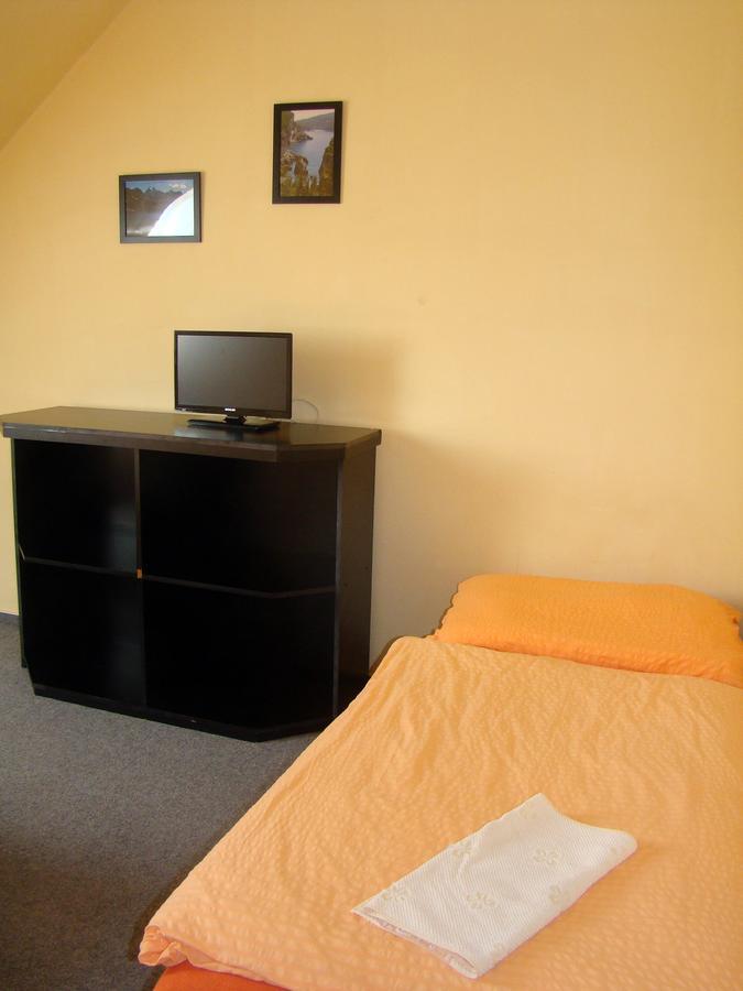 Restaurace Penzion Rafael Dlouhá Brtnice Habitación foto